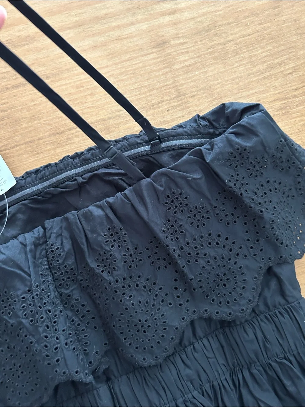 GAP Poplin Eyelet Ruffle Top - Picture 7 of 12